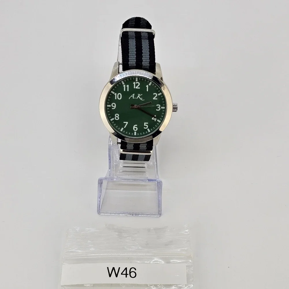 Men's Analog Watch 41MM Green Dial NEW Black Gray Canvas Band NEW Battery